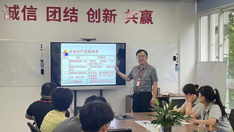 成人学历，国家认证的“通行证”**