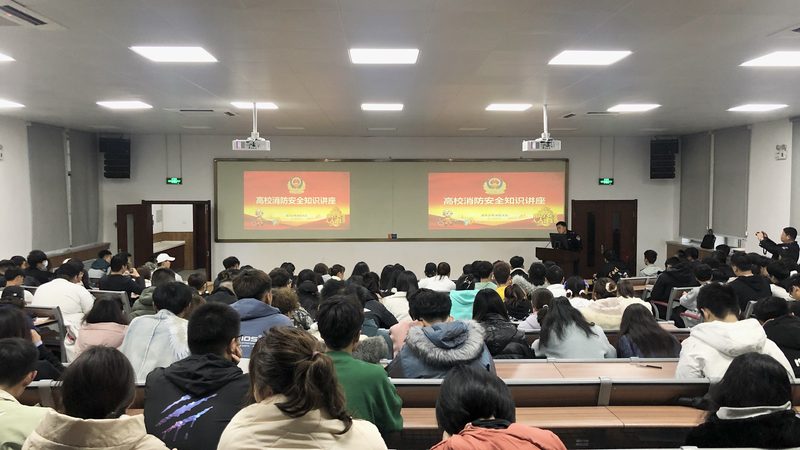 教材的编写质量直接影响到学习效果。选择教材时，可以参考以下标准：